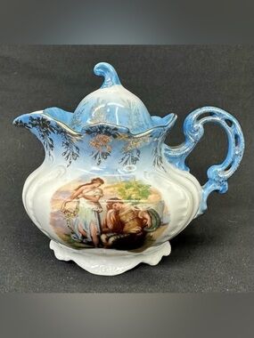 Victoria Austria 4" scalloped porcelain creamer with lid, Antique, 1891 to 1918